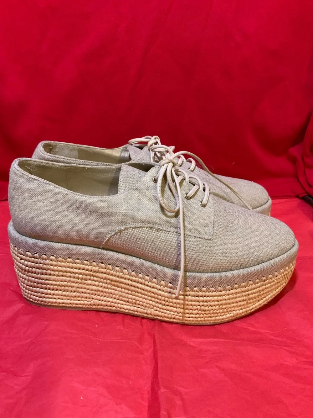 STUART WEITZMAN
